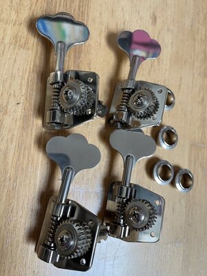 Gotoh GB2 L N Bass Mechaniken