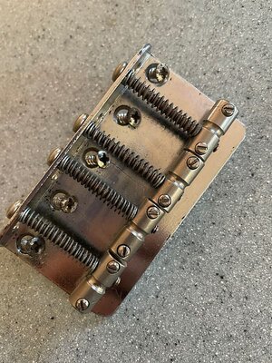 Suche Fender Bass Bridge für Precision 1979