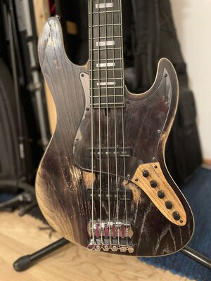 Bacchus 02 Standard