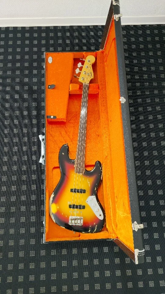Fender Jaco Pastorius Tribute Relic Jazz Bass