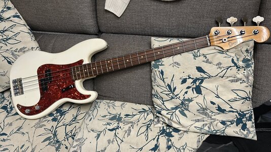 Docwood Precision ‘61 clone