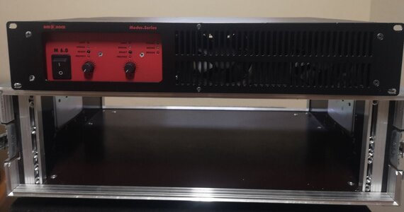RedRock Modus M 6 im Rack