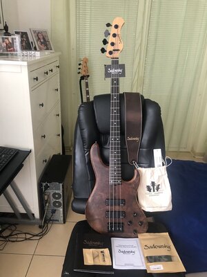 Sadowsky Metroline 24-Modern 4 Ltd