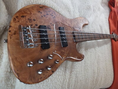 CORT GB MODERN 4 STRING JAZZBASS  ...3,7 kg....!