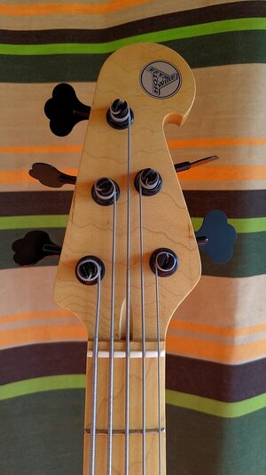 HotWireHeadstock.jpg