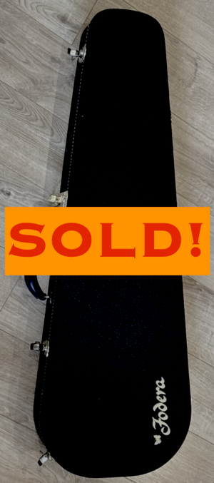 SOLD! Fodera 🦋 Hardshell Tear Drop Case