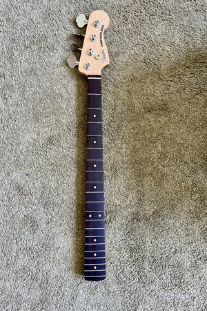 Fender Precision Bass Neck AM Performer