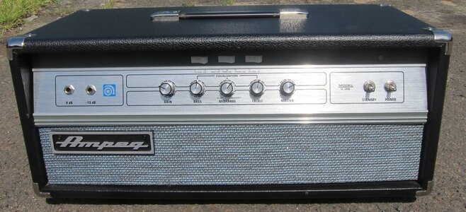 Ampeg V4B RI