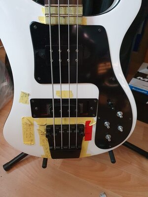 Rickenbacker Bass Klon.jpg Rickenbacker Bass Klon.jpg