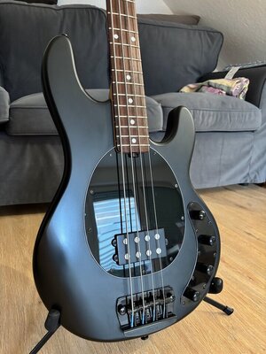 Sterling by Music Man Stingray Ray34 Stealth Black Satin