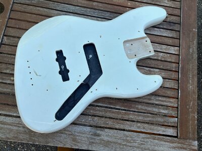 Jazz Bass Body (vintage white)