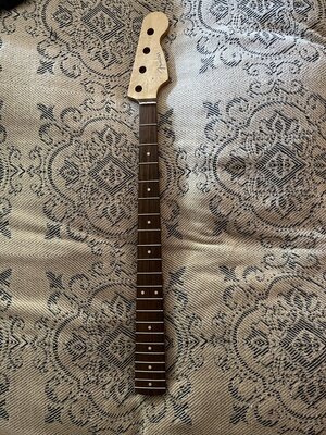 Warmoth Bass Neck - birdseye