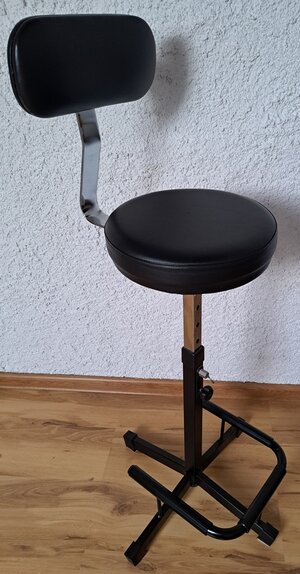 Musiker-Stuhl_2.jpg