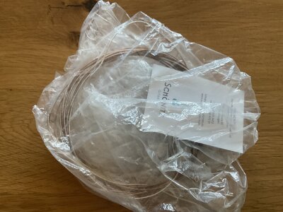 Saiten Akustikbass Jens Schönitz zu verschenken