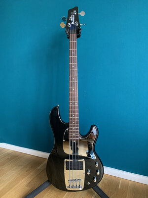 Ibanez ATK300 Bass