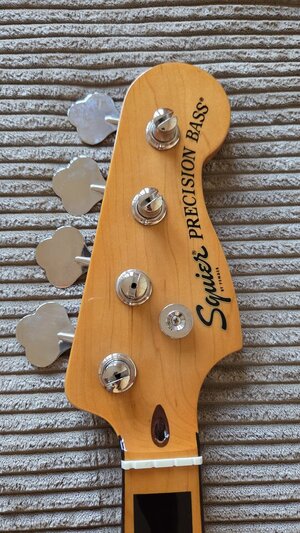 Squier CV 70s P Bass Hals