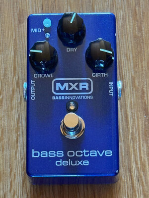 MXR BASS OCTAVE DELUXE M288
