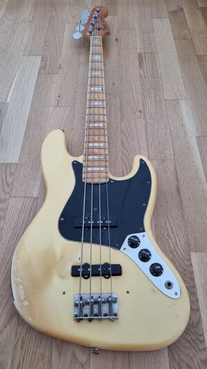 Verkaufe Fender Jazz Bass '77/78