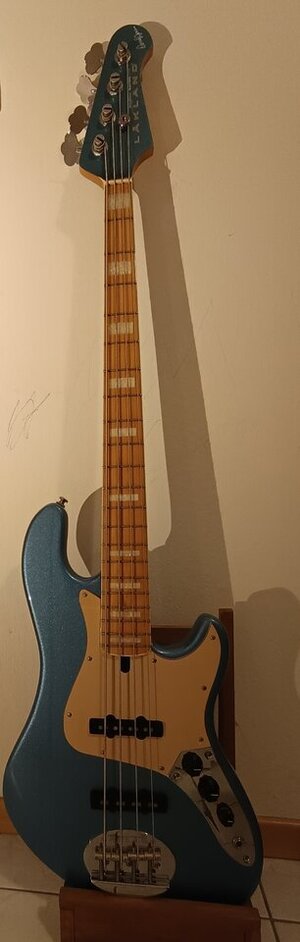 Verkaufe Lakland Skyline Darryl Jones Bass - 4-string - Lake Placido Blue