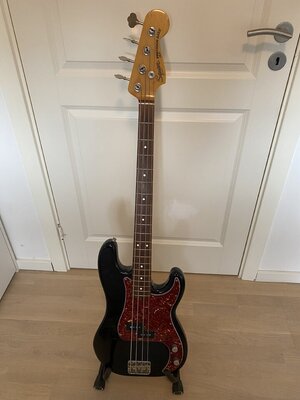 Squier JV