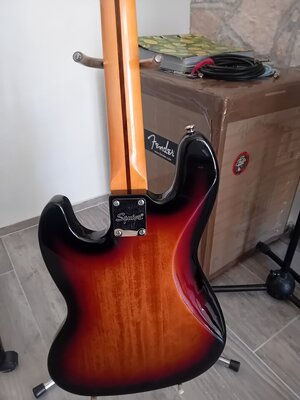 Fender Squire fretless 60" upgrade with USA 60" pickups and MOJOTONE el. & Fender USA bridge