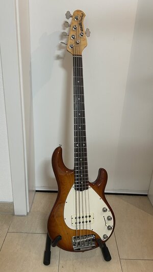 EBMM Musicman Stingray 5 1997