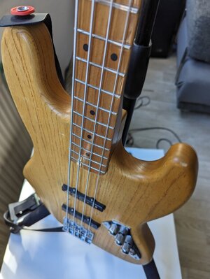 DIY Jazz Bass 'Feeler'