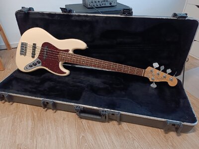 Fender Jazz Bass V AM Standard OW