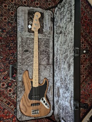 Fender roasted Ash Jazz Bass