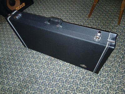 Guitar Stand - Case-5 106.jpg