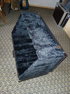 Guitar Stand - Case-5 111.jpg