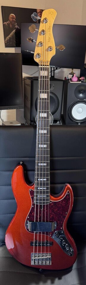 Sire Marcus Miller v7 - 5 Bass in Bright Metallic Red aus Erstbesitz!!