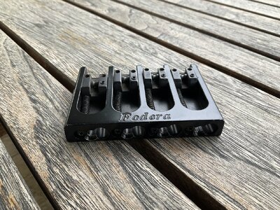 Fodera Bass  bridge Brücke 4 Saiter