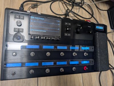 Line6 Helix Floor - Amp Modeller / Modelling Amp  (Line 6 LT HX Stomp Effects)