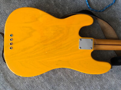 Fender p bass 51 reissue - 5.jpeg Fender p bass 51 reissue - 5.jpeg