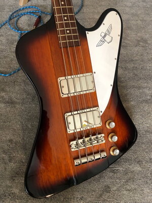 Epiphone Thunderbird 60s classic pro