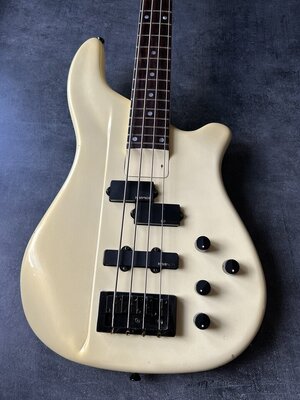 Kramer Adventure AB-IIM Made in Japan 1989 midscale 32