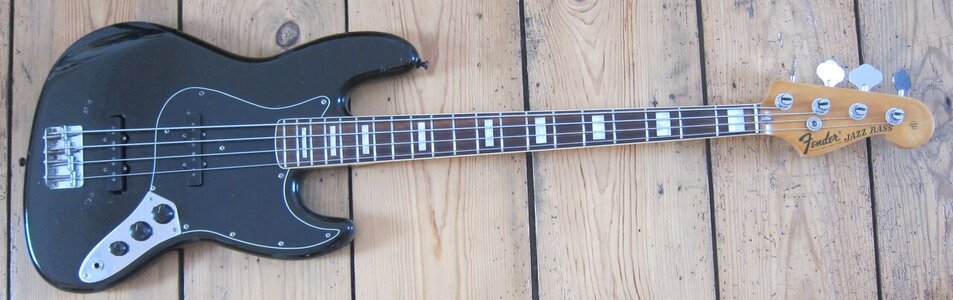 Fender Jazz Bass 1976 Player Grade Fetter J-Sound inkl. Extras