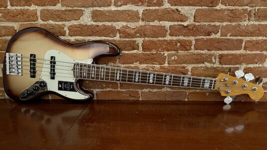 Fender Jazz Bass Ultra V Mocha