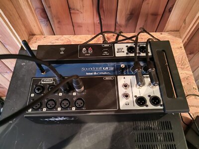 Soundcraft UI 12