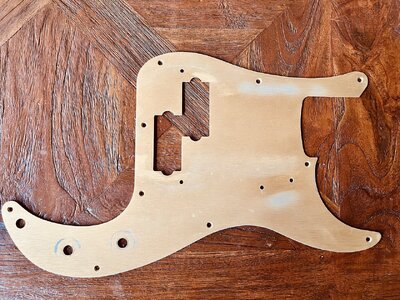 Schlagbrett Gold Anodized – Reliced / Aged
