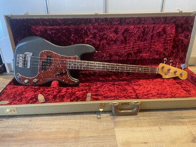 Fender CS Sean Hurley Bass