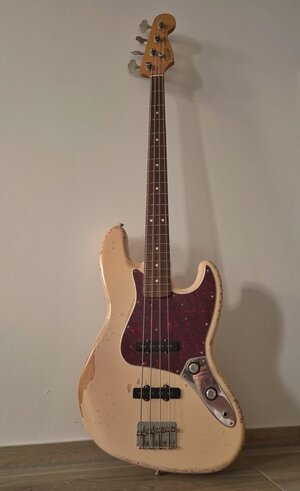 Fender Flea Jazz Bass