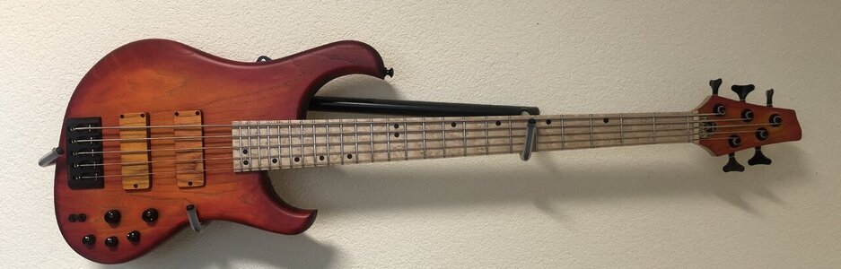 Human Base JBX - Häussel PU, Glockenklang Preamp