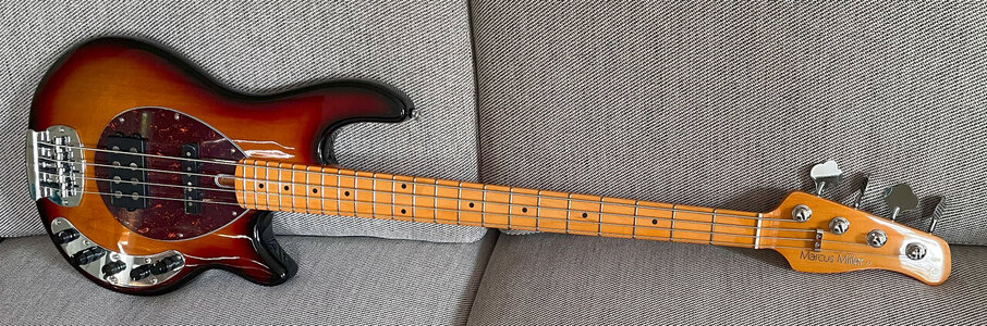 Marcus-Miller-Z7.jpg