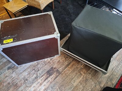 FMC M115 EX Neo2 400 Watt 8 Ohm hochkant mit Hülle und Flightcase
