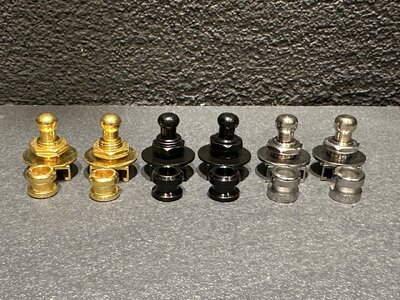 Security Locks in Gold, Schwarz und Chrome