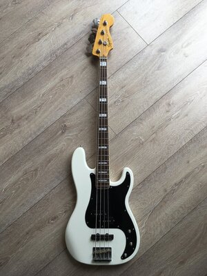 Squier Ersatzteillager
