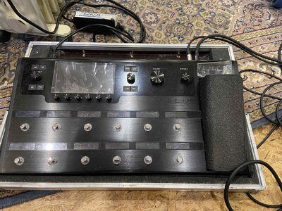 Line6 HELIX Floor inkl. Thon Case