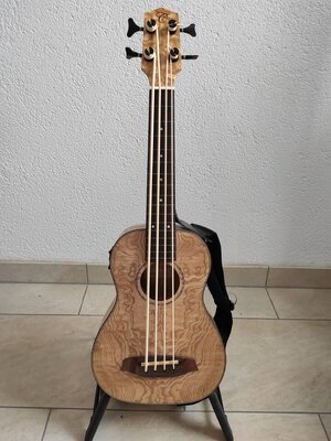 Ukulele Bass u-Bass Minibass Fretless
